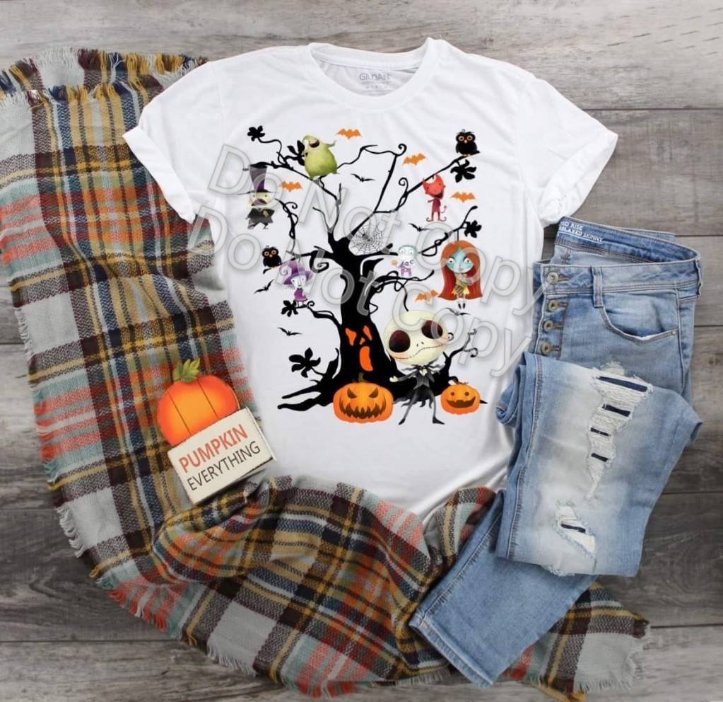 Fall Halloween Scary Tree Familiar Faces design t-shirt