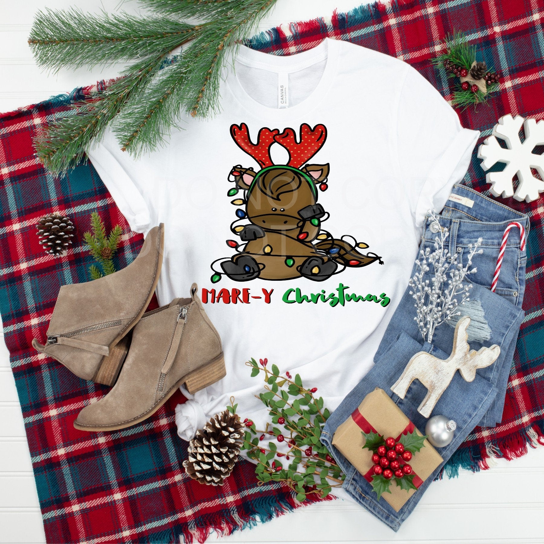 MARE-Y Christmas Horse design t-shirt