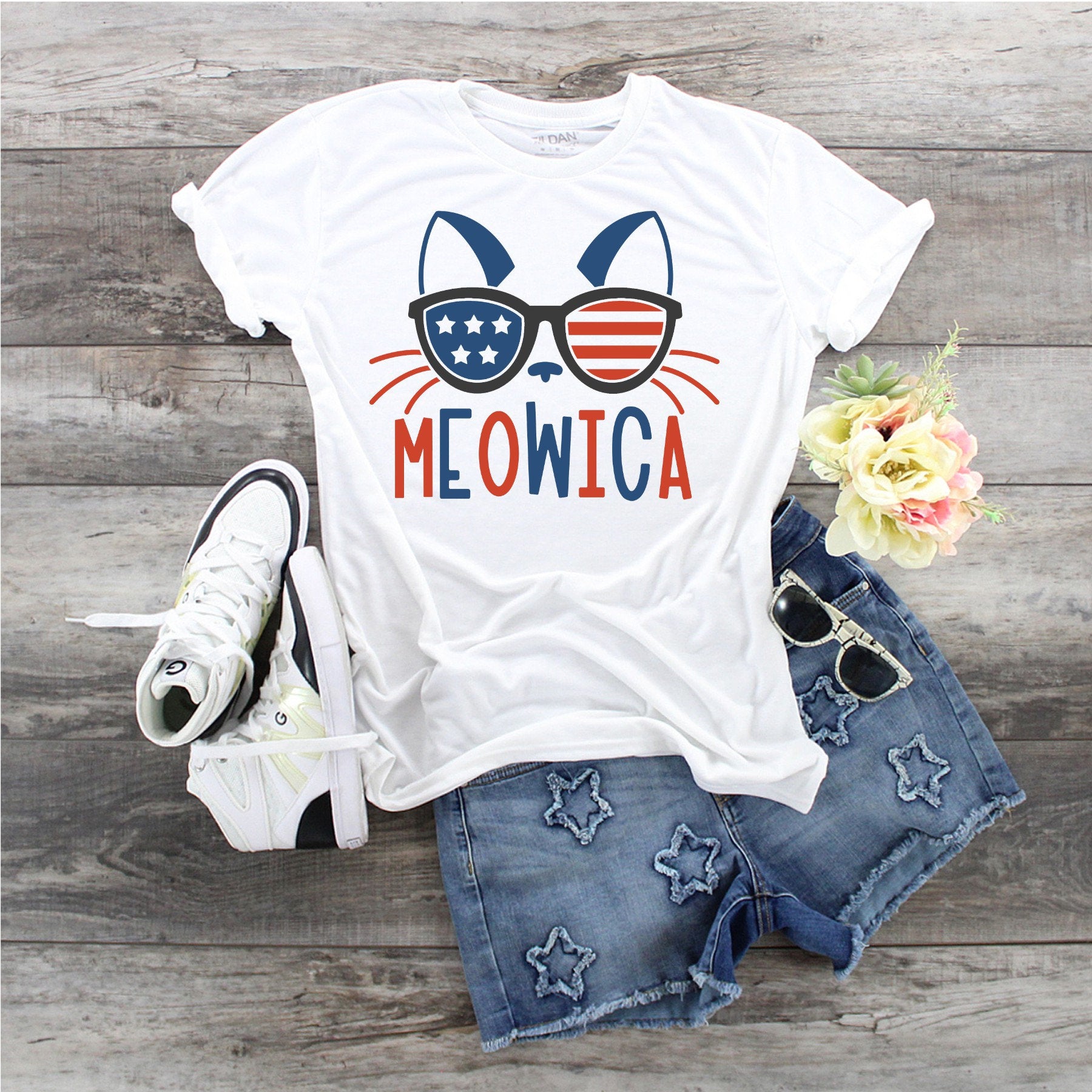 Meowica 4th of  July  design t-shirt YOUTH