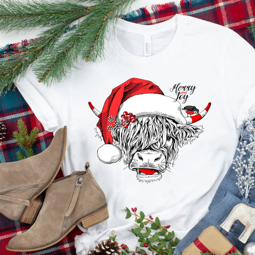 Christmas Highland Cow T-Shirt: Santa Hat Holiday Tee
