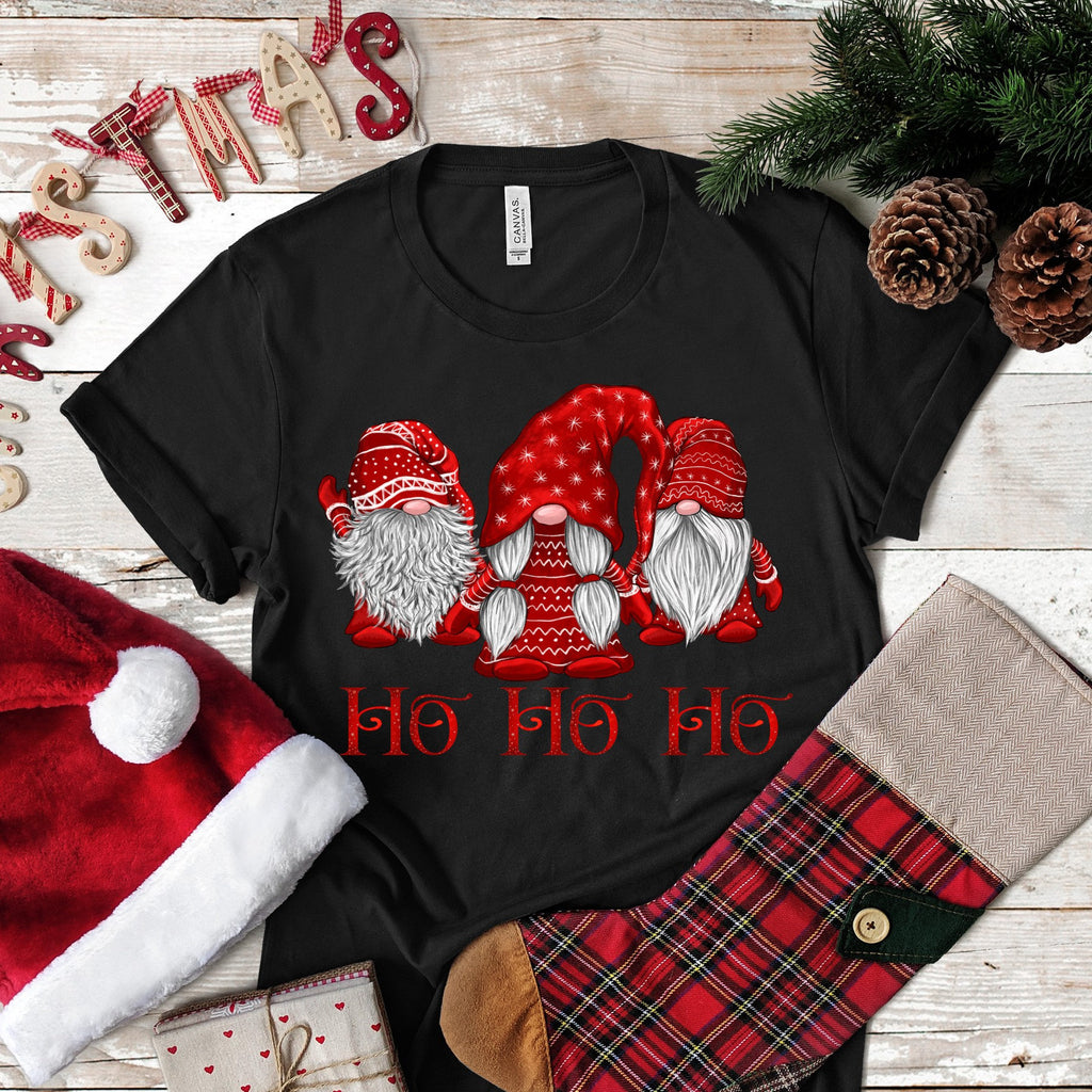 Christmas Nisse Scandinavian Gnomes in RED HOHOHO...  design t-shirt