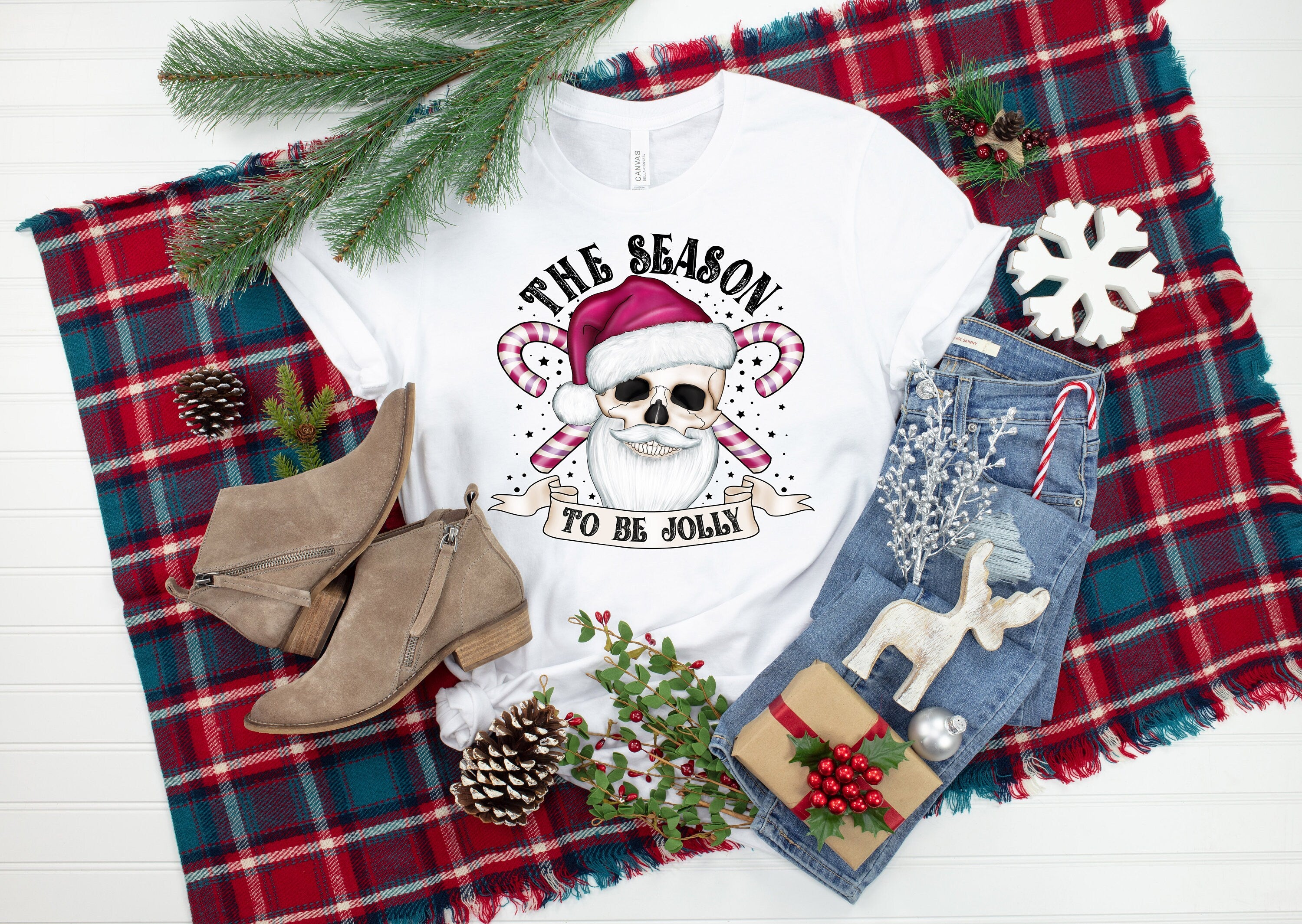 Creepy Christmas Skull Santa T-Shirt: Jolly Holiday Goth